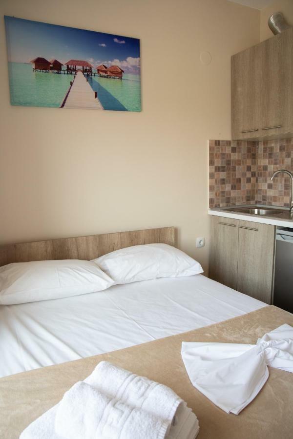 Olympic Coast Apartment Olympiaki Akti Bagian luar foto