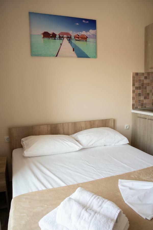 Olympic Coast Apartment Olympiaki Akti Bagian luar foto